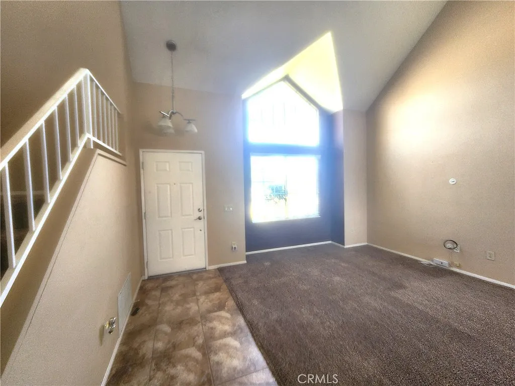 3 bed, 2.5 bath, 1597 sqft, $2,700 — Photo 3