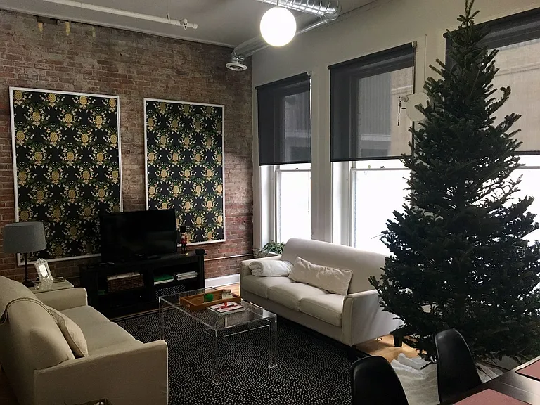369 Washington St — Photo 4