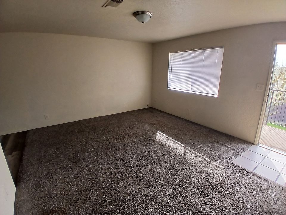 1st image of 386 E 11th St #386