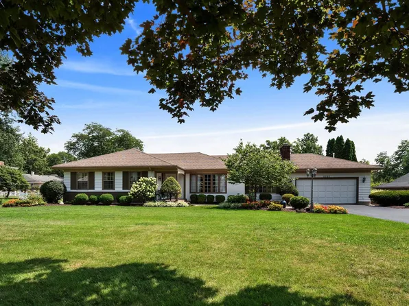 2727 Club Ter, Fort Wayne, IN 46804