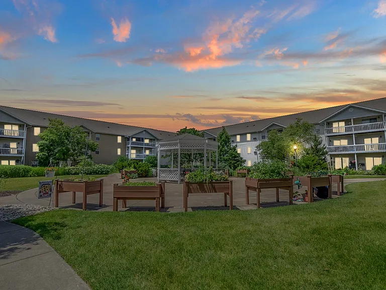 Rosewood Villas - Senior — Photo 2