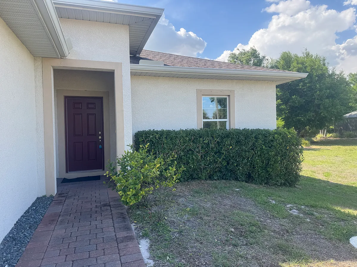 Building Photo - 108 Boxwood Ln