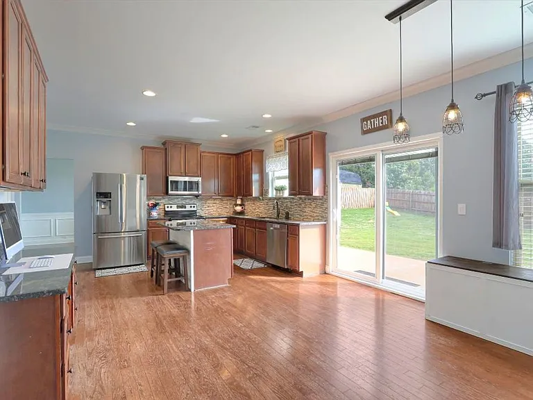 1421 Dooley Ln #4 — Photo 10