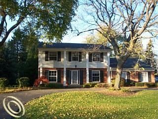 1st image of 185 Woodedge Dr