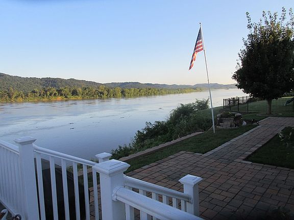 2nd image of 50 S Nile Ln
