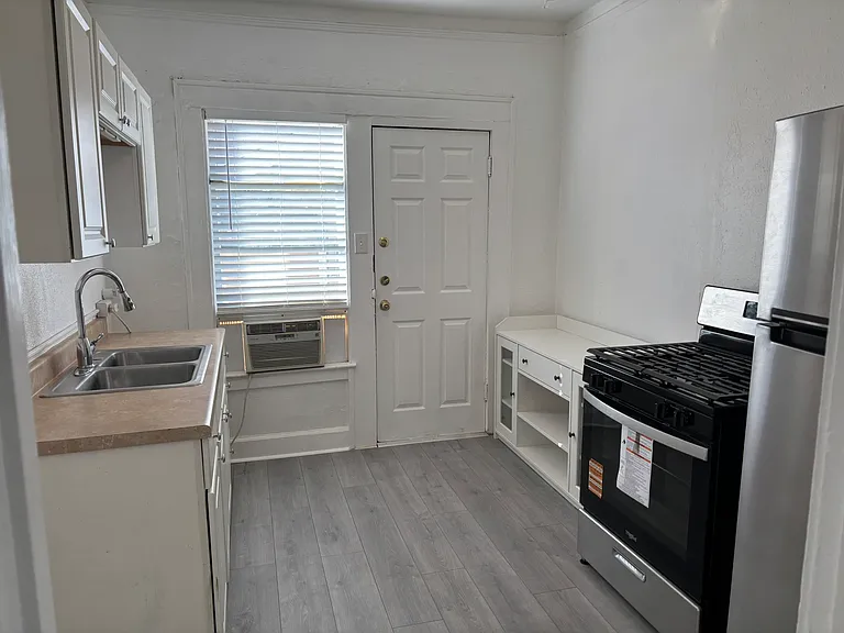 5638 Richard Ave #2 — Photo 17