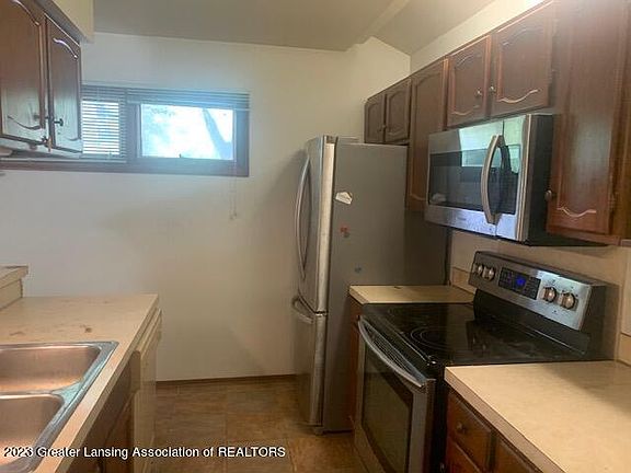 5th image of 5429 Wild Oak Dr
