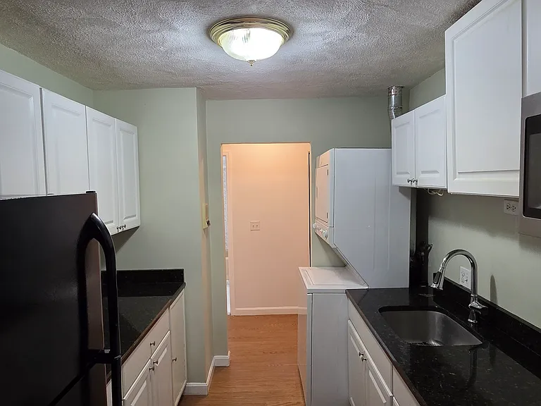 310 Brook Village Rd #19 — Photo 8