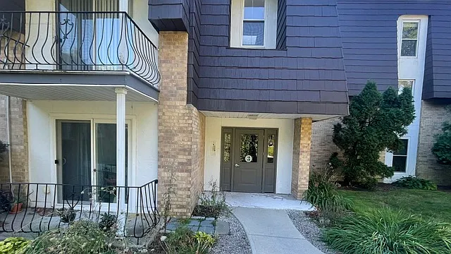 3 bed, 1450 sqft, $2,800 — Photo 1