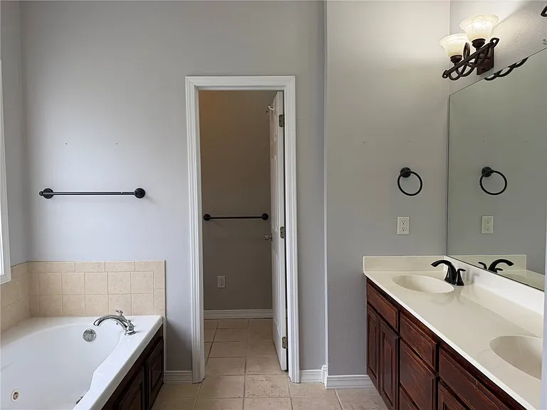 1 Elder Ln — Photo 20