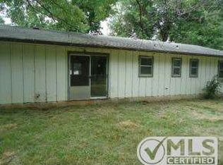 816 Riverside Dr, Neosho, MO 64850