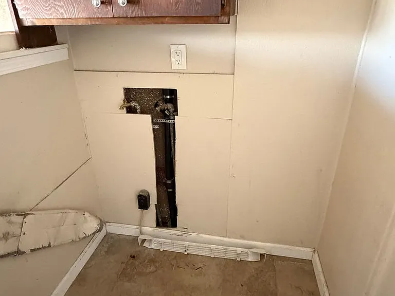 785 E Ventura Ave — Photo 12