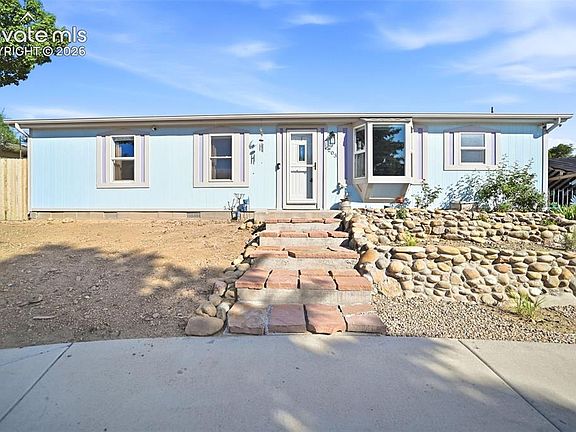 3rd image of 201 Comanche Village Dr