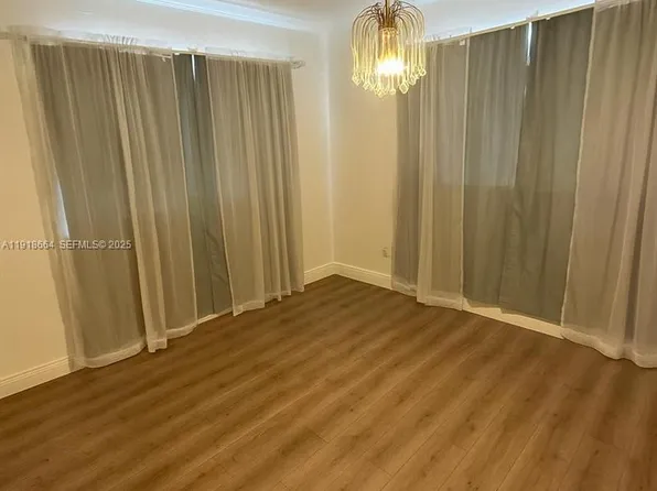 2659 W 10th Ave, Hialeah, FL 33010