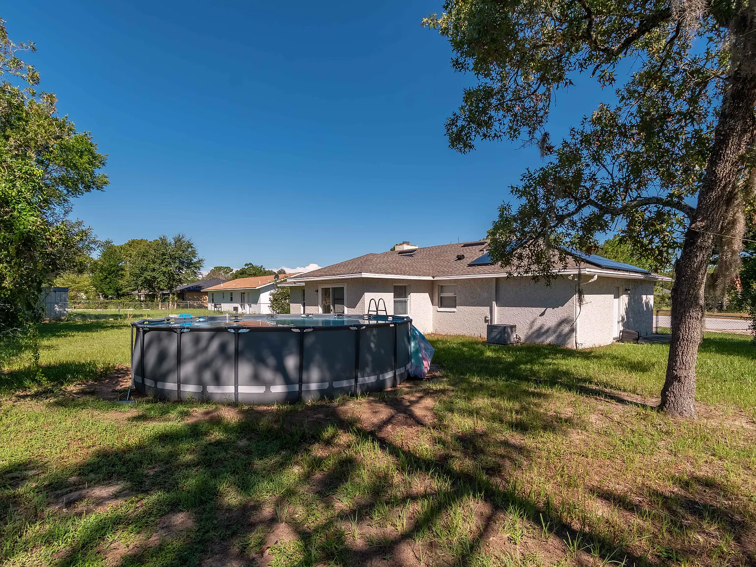 3 bed, 1436 sqft, $2,400 — Photo 3