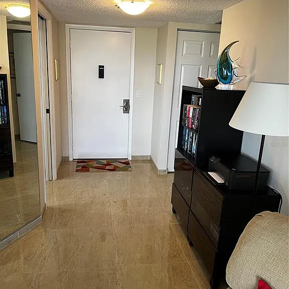 1102 Ben Franklin Dr #514 — Photo 2