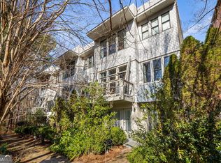 9129 Selborne Ln, Chattahoochee Hills, GA 30268