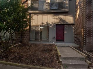 4 Penny Ln #4, Baltimore, MD 21209