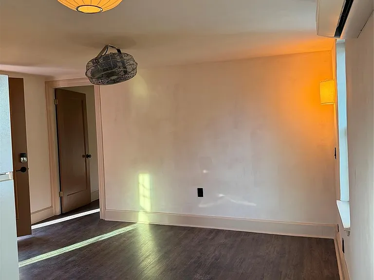 239 Westheimer Rd — Photo 5