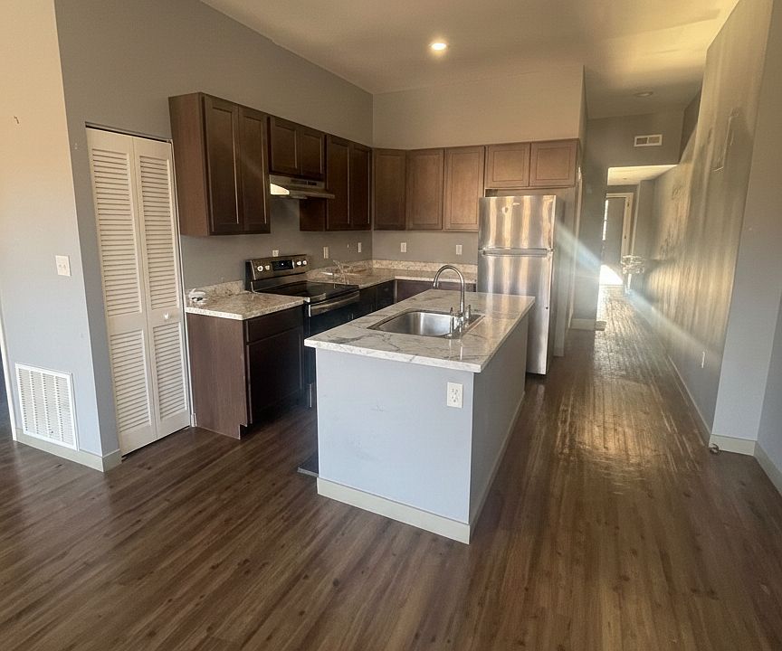 1st image of 1919 Central Ave #3