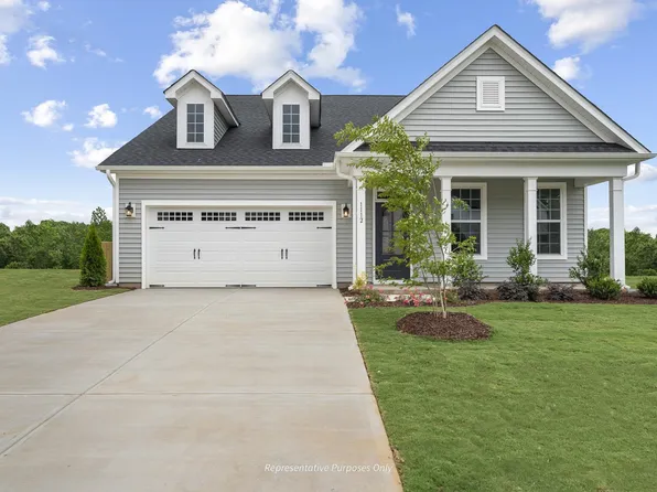 190 Salem Village Dr, Fuquay Varina, NC 27526