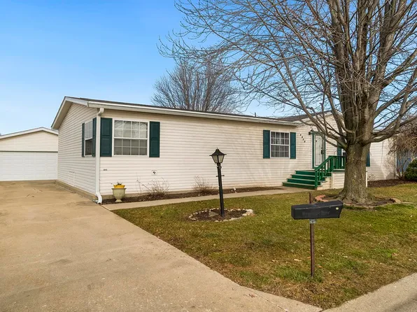 5368 Cypress Ln, Machesney Park, IL 61115