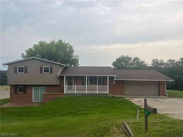 7310 Cedar Ct E, Nashport, OH 43830