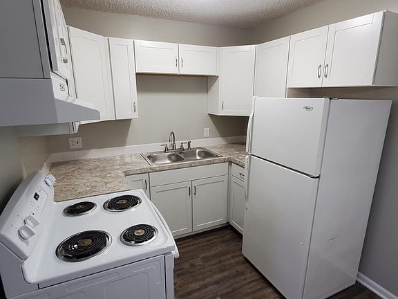 2nd image of 1560 20th St APT 2