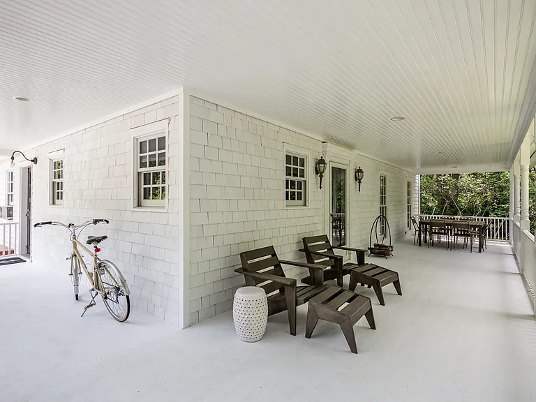 283 Wainscott Harbor Rd — Photo 5