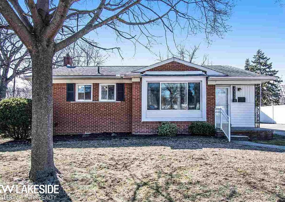 1st image of 30735 Rosslyn Ave