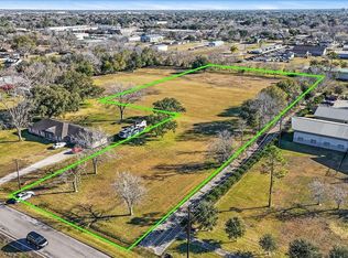 2829 Harkey Rd, Pearland, TX 77584