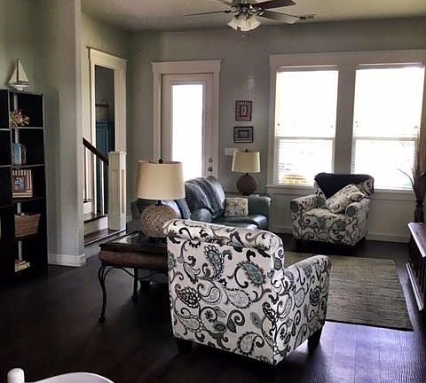 3rd image of 306 Sailhouse Way