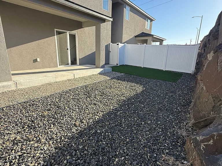 790 Rio Vista Loop — Photo 9