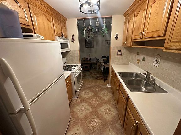 3rd image of 5B Kingery Quarter APT 206