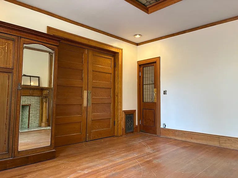 1249 York St #1 — Photo 12