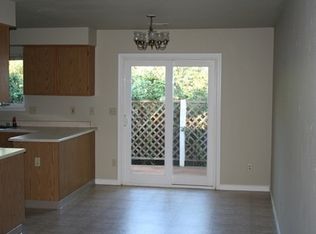 2908 West St, Redding, CA 96001