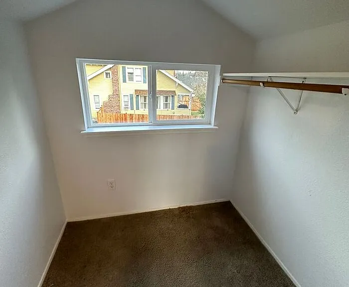 1117 S Grant Ave — Photo 6