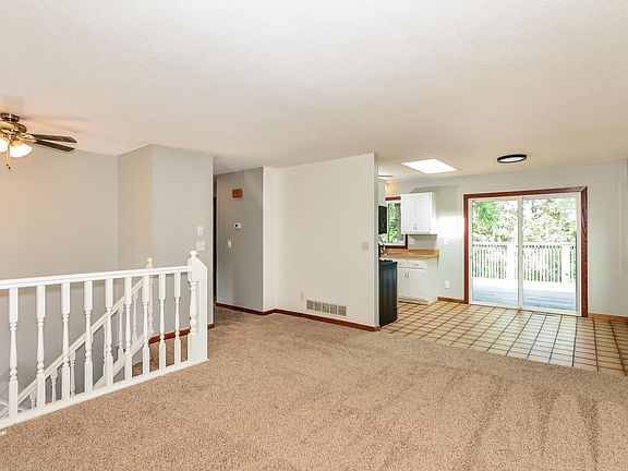 4th image of 8108 N College Park Dr