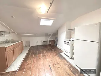 Rented by ZealEstate Group Inc