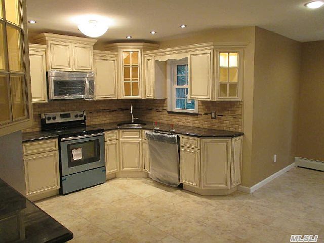 1st image of 18 Thomas St