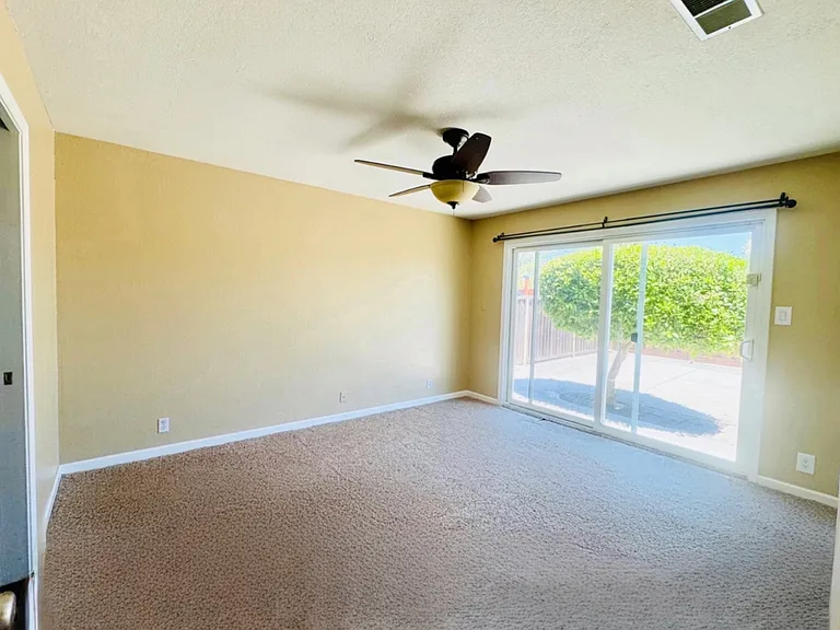 3320 Darwin Dr — Photo 9