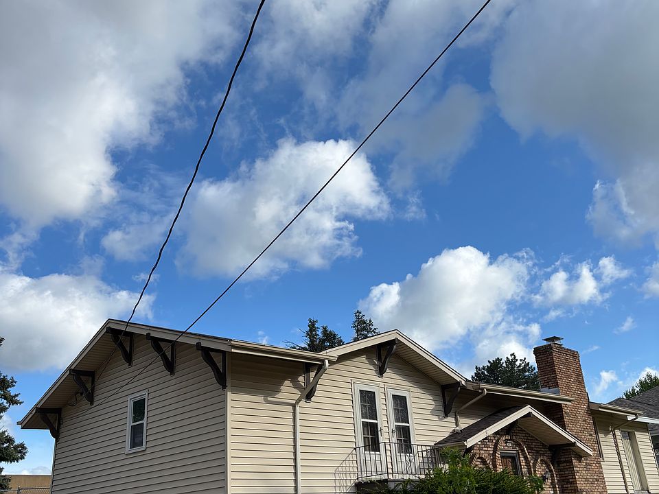 1st image of 3605 S 112th St