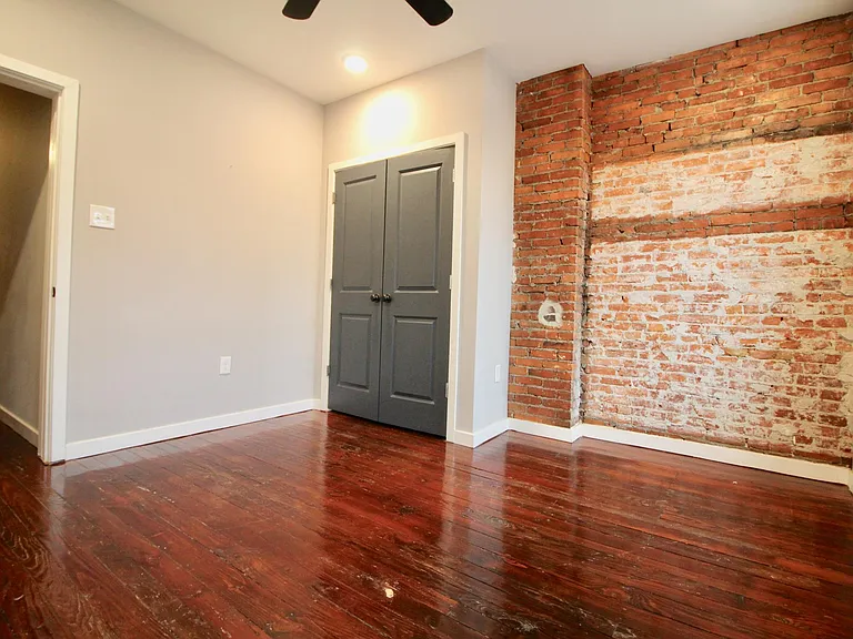 3055 Braddock St — Photo 13