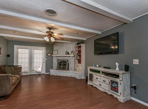 2nd image of 14 Greenwood Ln