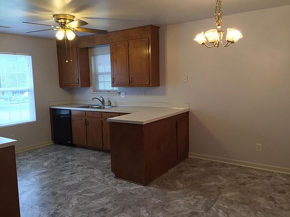 5th image of 2227 Sawmill Trace Ln