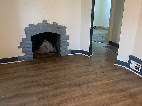 4th image of 1443 175th St