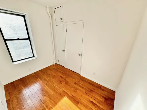 79 Thompson Street image 11 of 16