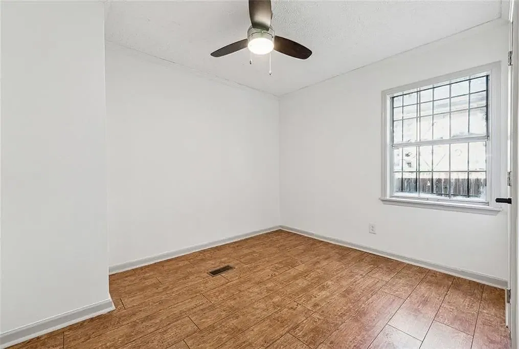 3 bed, 1104 sqft, $1,095 — Photo 3