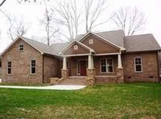 1100 Ovoca Rd, Tullahoma, TN 37388