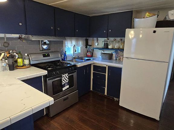 3rd image of 1345 E Madison E #5